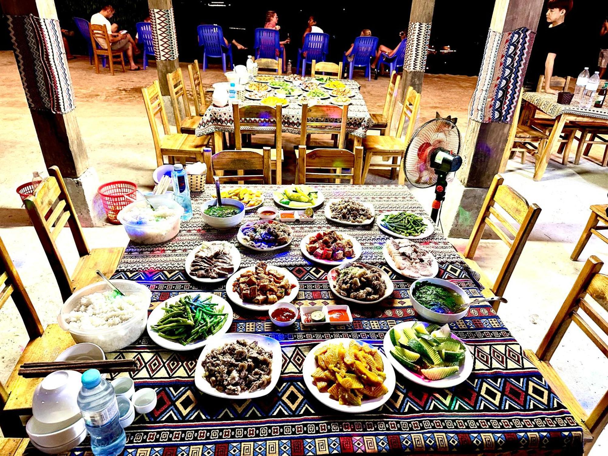 Du Gia Cozy Homestay & Tours Làng Cac Buitenkant foto